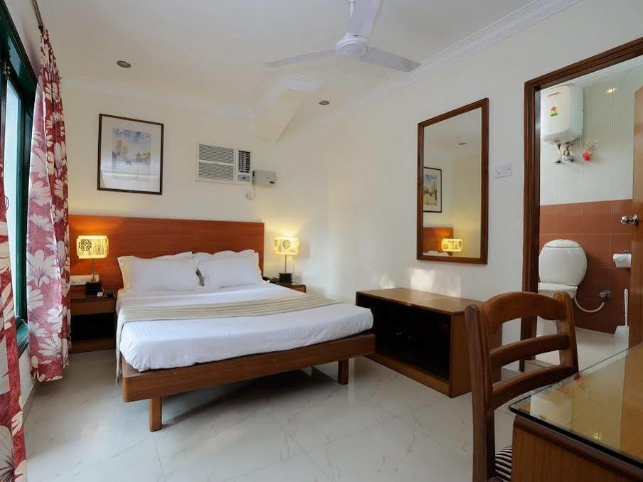 Hotel Brisa Marina Caranzalem Dış mekan fotoğraf